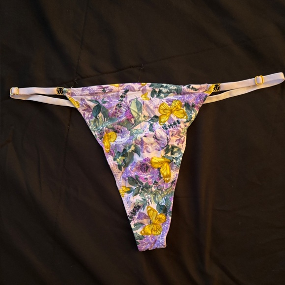 Victoria Secret 3 Piece Underwear Set - Picture 5 of 7